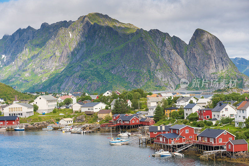 挪威/挪威罗浮敦群岛全景，日落美景